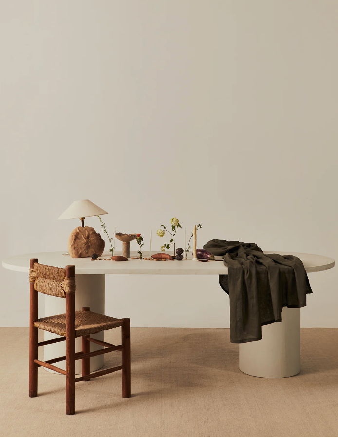 Contribución a mesa de comedor microcemento Marlot Baus